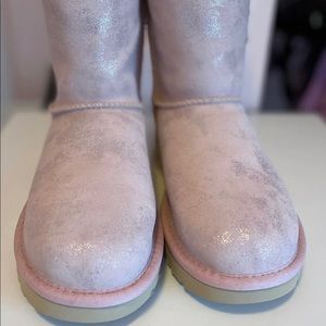 Baby pink Ugg boots.